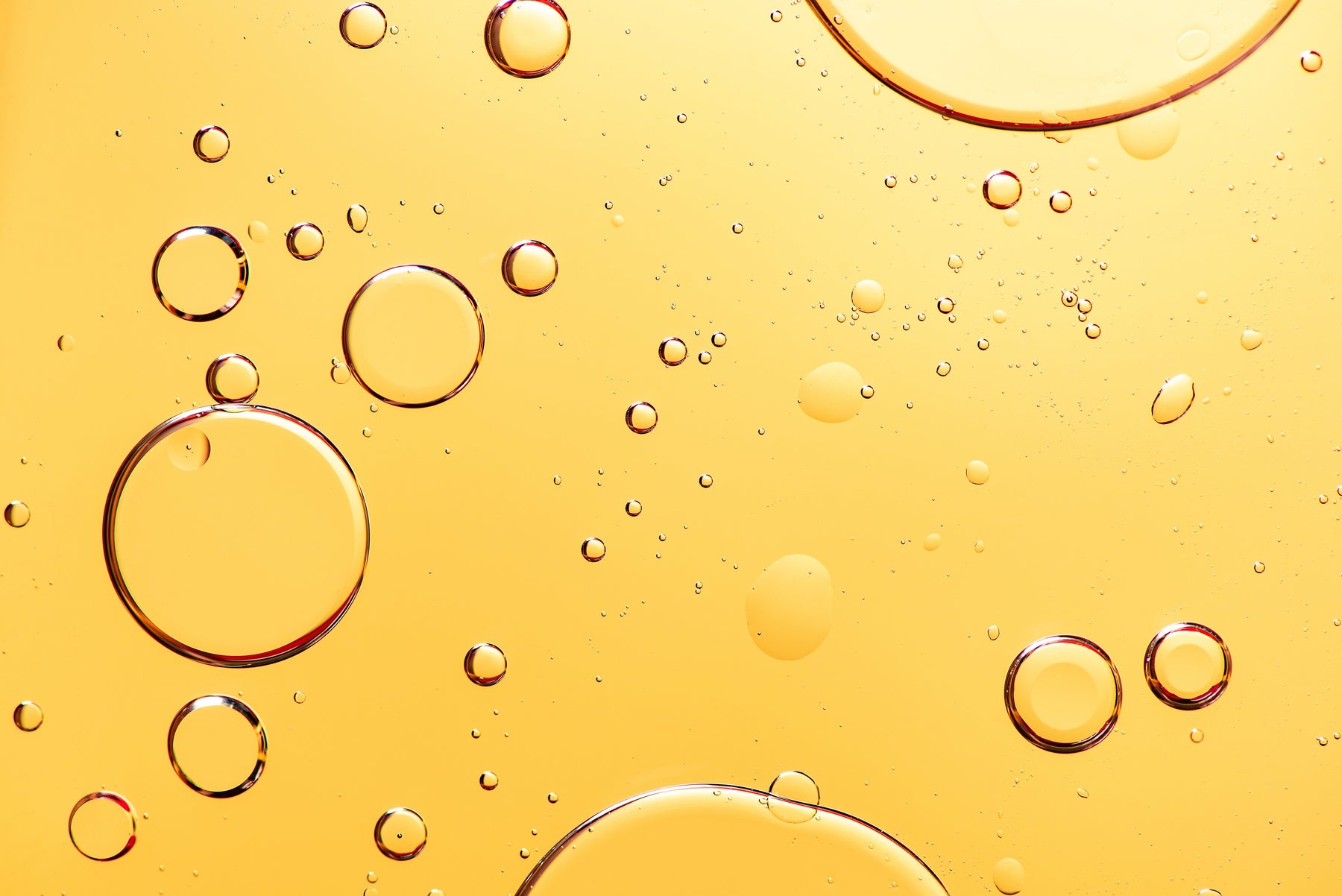 Why I’ve Been Loving Our Organic Extracts Turmeric Blooming Oil With a Gua Sha