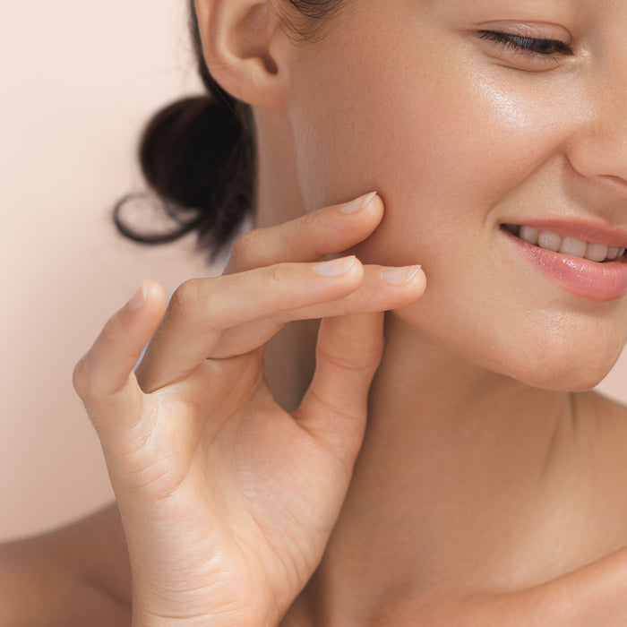 Summer Glow with Neoprosone Vit C Dark Spot Cream by Mitchell Brands