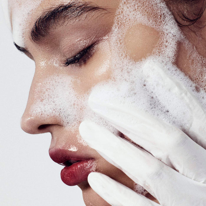 A Beginner's Guide to Double Cleansing for Healthy Skin