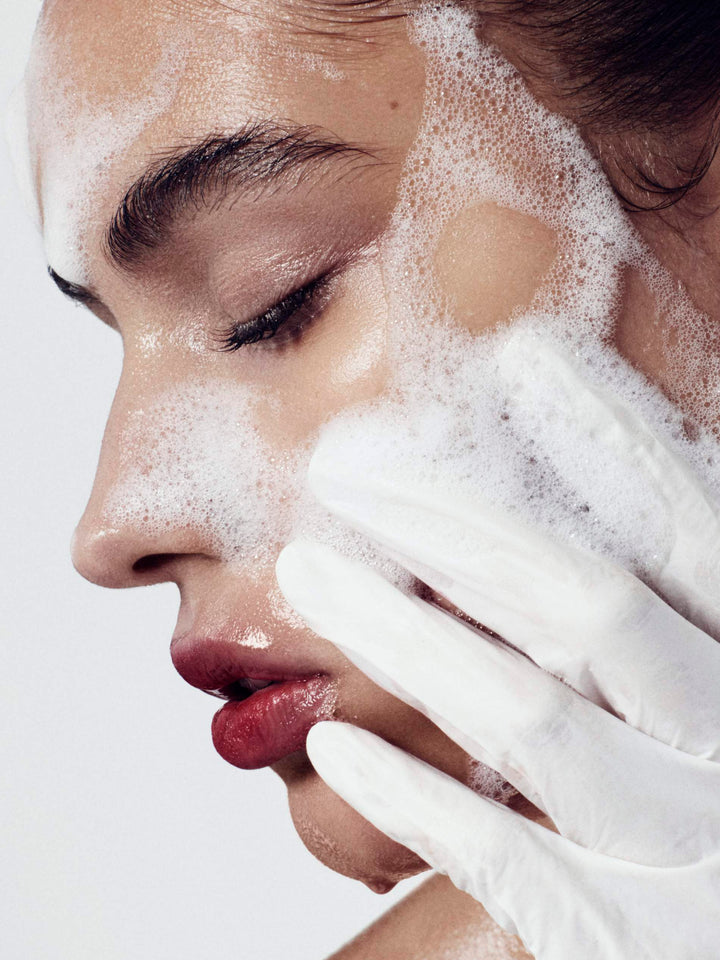 A Beginner's Guide to Double Cleansing for Healthy Skin